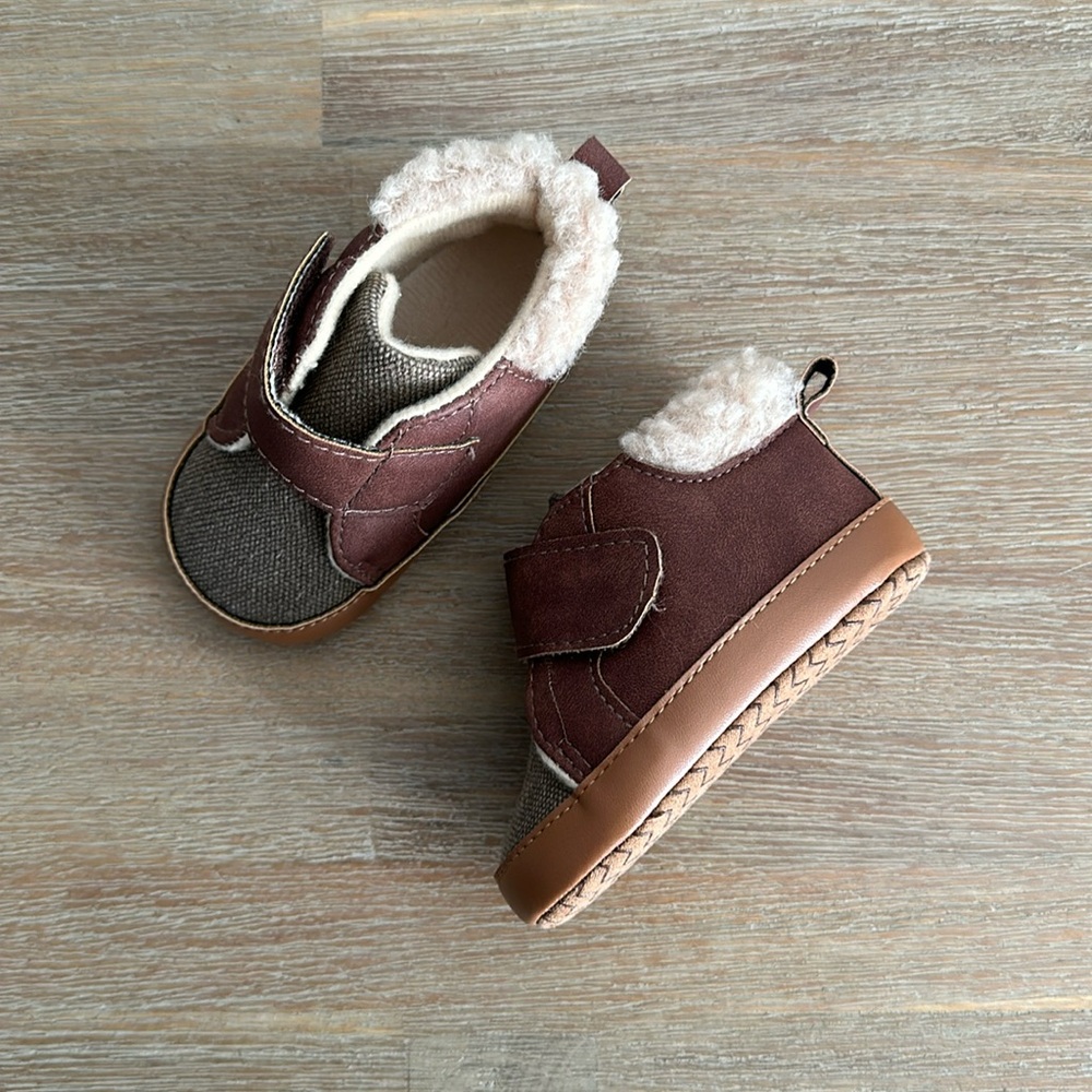Cat & Jack | Baby Faux Shearling Booties | 6-9m